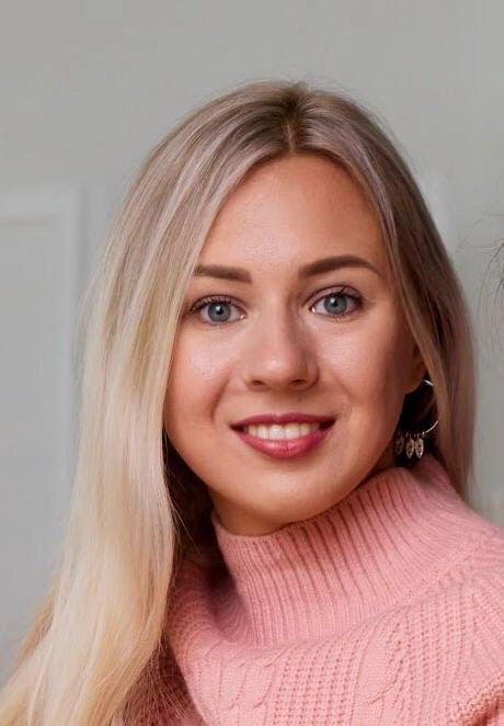 Алина Ковалёва