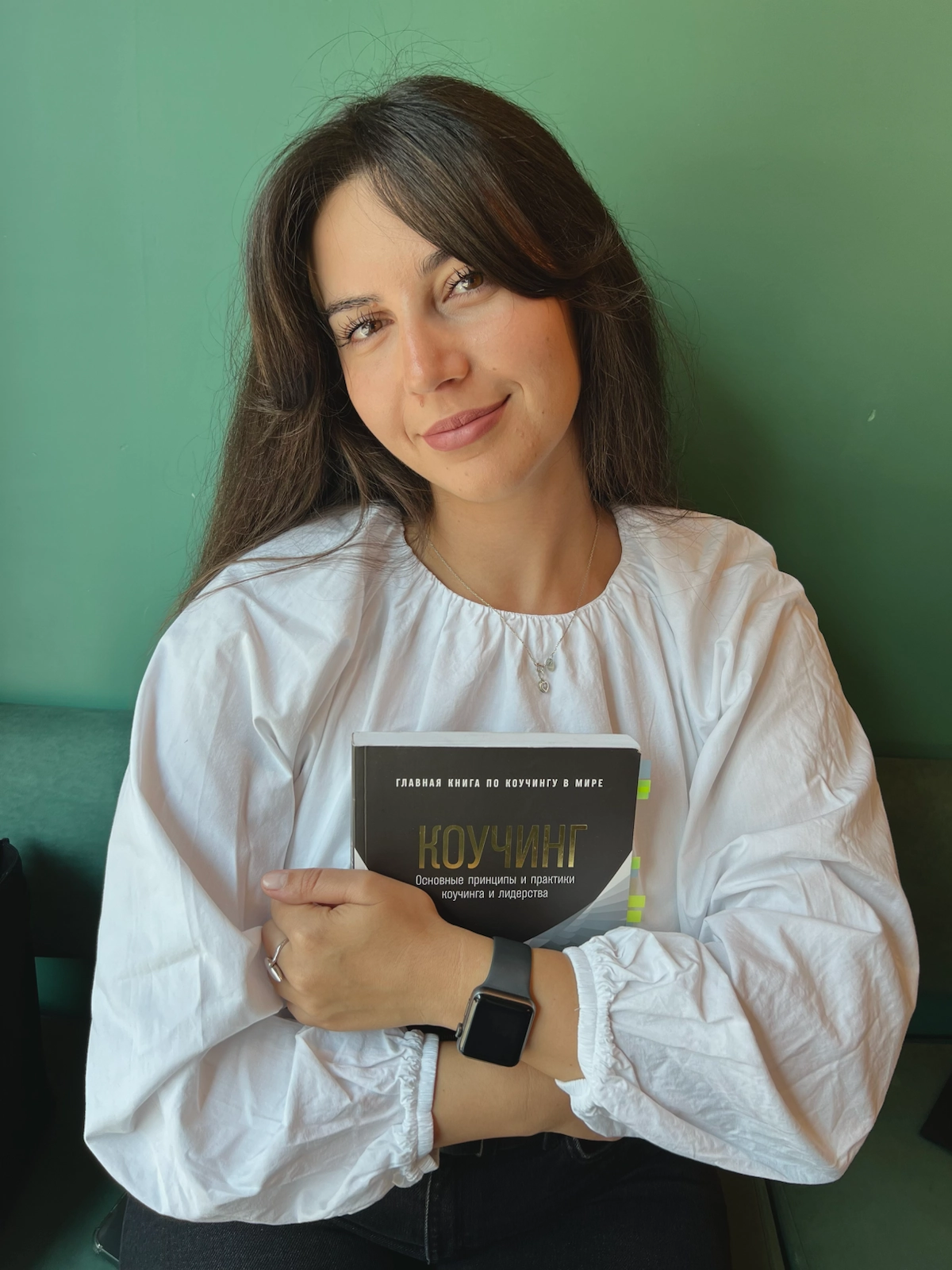 Привет, Сетка!  
Это мой первый пост и я хочу начать его со знакомства ☺️  
Я Евгения - Карьерный консультант, Коуч ICF.  
Более 5 лет работаю в IT-сфере | Сетка — новая социальная сеть от hh.ru