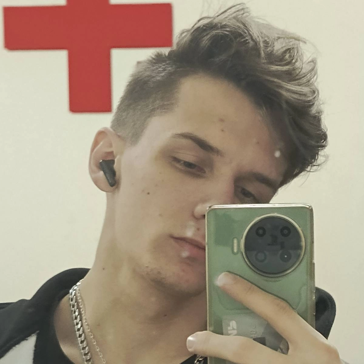 Артем Иванов | Сетка — социальная сеть от hh.ru