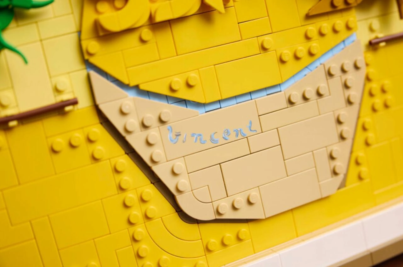 Ох, как классно. LEGO представила конструктор по мотивам картины Винсента Ван Гога.
Набор «Подсолнухи» позволяет воссоздать культовую картину художника | Сетка — новая социальная сеть от hh.ru