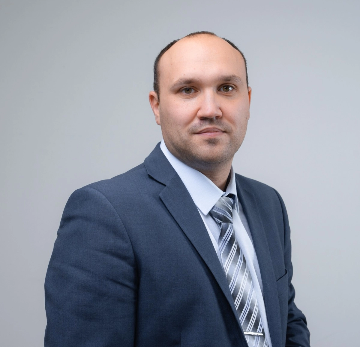 Евгений Комаров