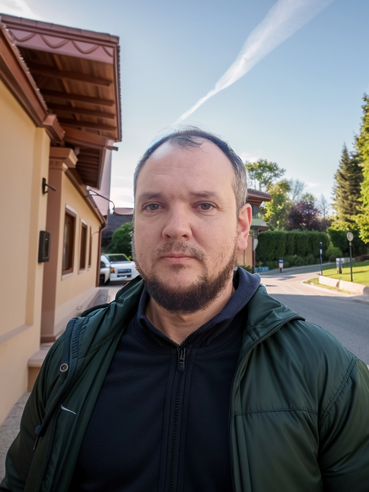 🤝 Привет начал вести канал про бесплатные нейросети Аист Ai - несем только хорошие новости. Читайте, подписывайтесь буду рад обратной связи | Сетка — новая социальная сеть от hh.ru