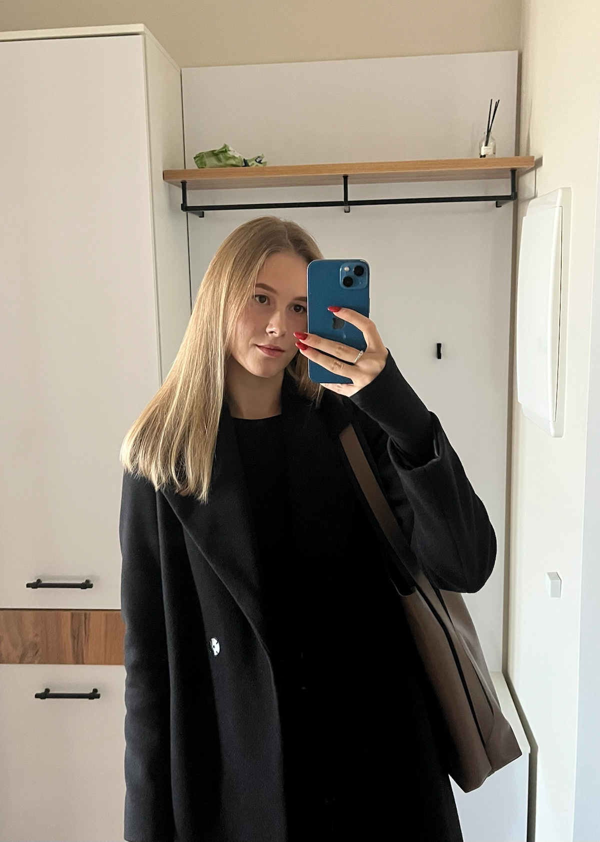 Привет! 👋 Я Настя, веб-дизайнер с 4-летним опытом. | Сетка — новая социальная сеть от hh.ru