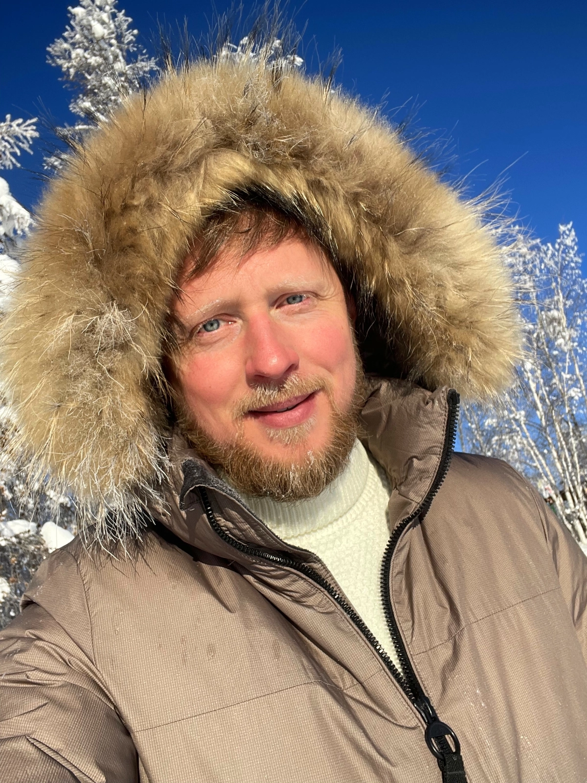 Говорят, зима в этом году только за деньги. Однако, если судить по моему отдохнувшему виду и счастливому состоянию, не стоит мелочиться! | Сетка — новая социальная сеть от hh.ru