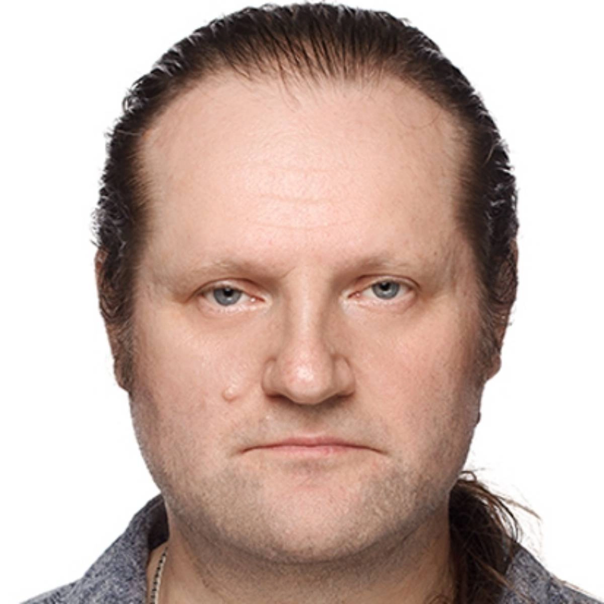 Антон Смирнов