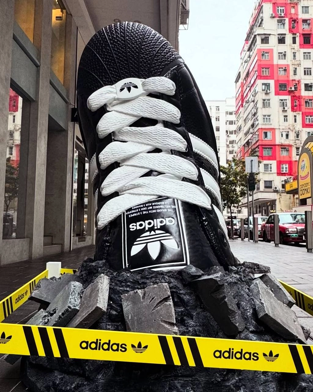 Реклама от adidas в Гонконге к предстоящему показу уличной моды.
celeba-sport.ru / Sport Community | Сетка — новая социальная сеть от hh.ru