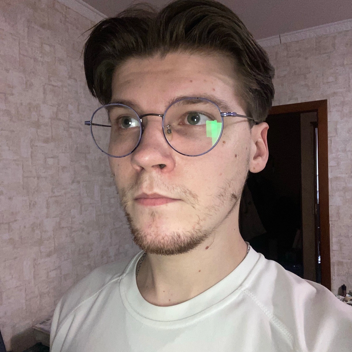 Андрей Новиков