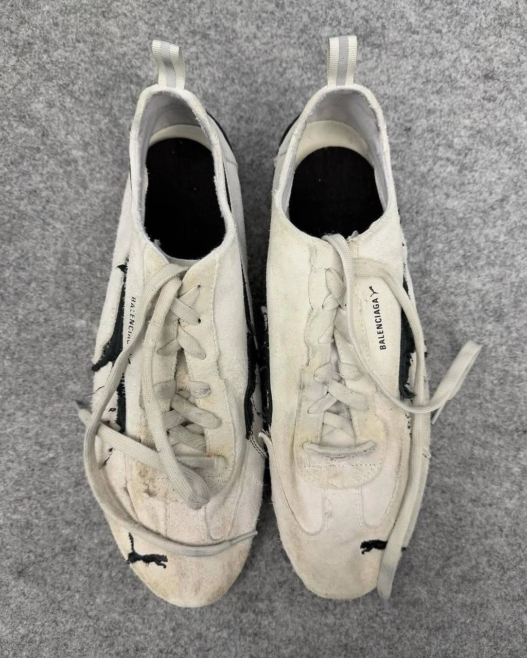 Не топчутся на месте. Представьте коллаб двух брендов: Balenciaga и Puma. Наверняка, что-то глянцевое и пафосное, да? Впрочем, как и всегда | Сетка — новая социальная сеть от hh.ru