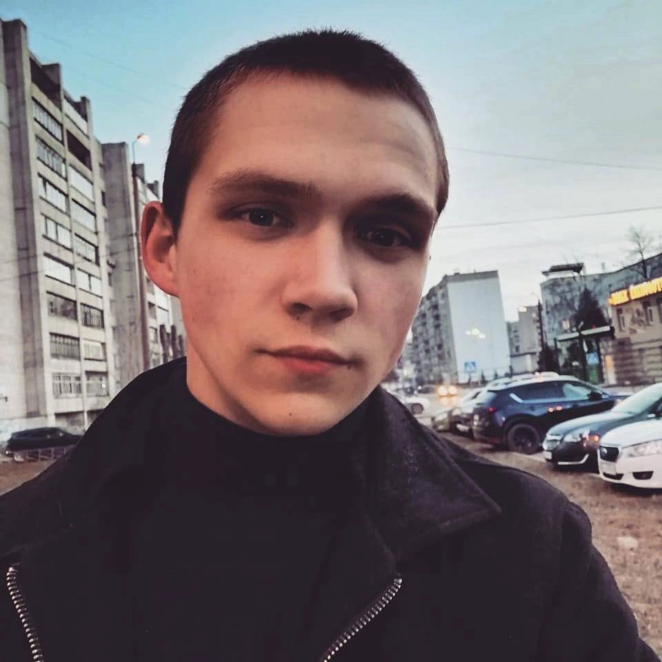 Александр Медведев