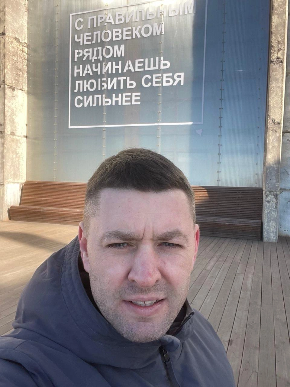 СЕВКАБЕЛЬ ПОРТ: новое пространство у воды  
Заглянул в Севкабель Порт — интересное место, где бывший завод превратили в современное городское пространство | Сетка — новая социальная сеть от hh.ru
