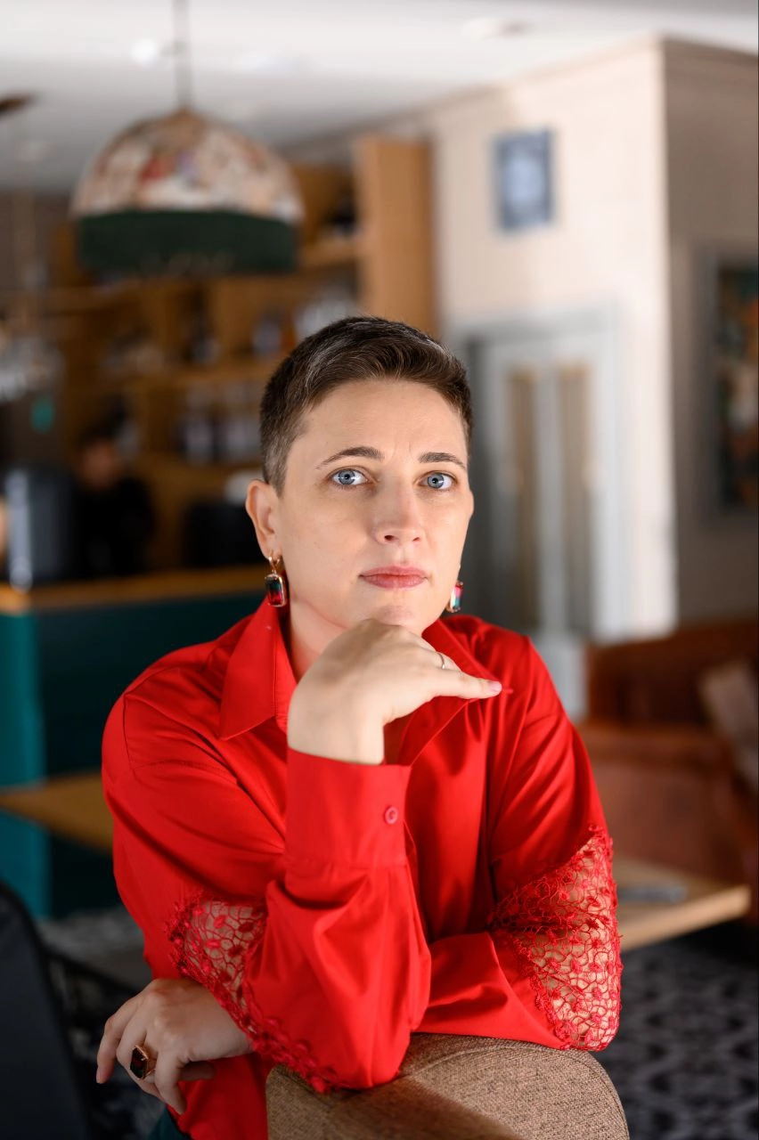 Инженеры ПТО: Женский вклад в мужскую профессию. 
Вчера я наткнулась на пост НR-специалиста по персоналу о текущей ситуации с инженерами ПТО, этот пост задел меня за живое | Сетка — новая социальная сеть от hh.ru