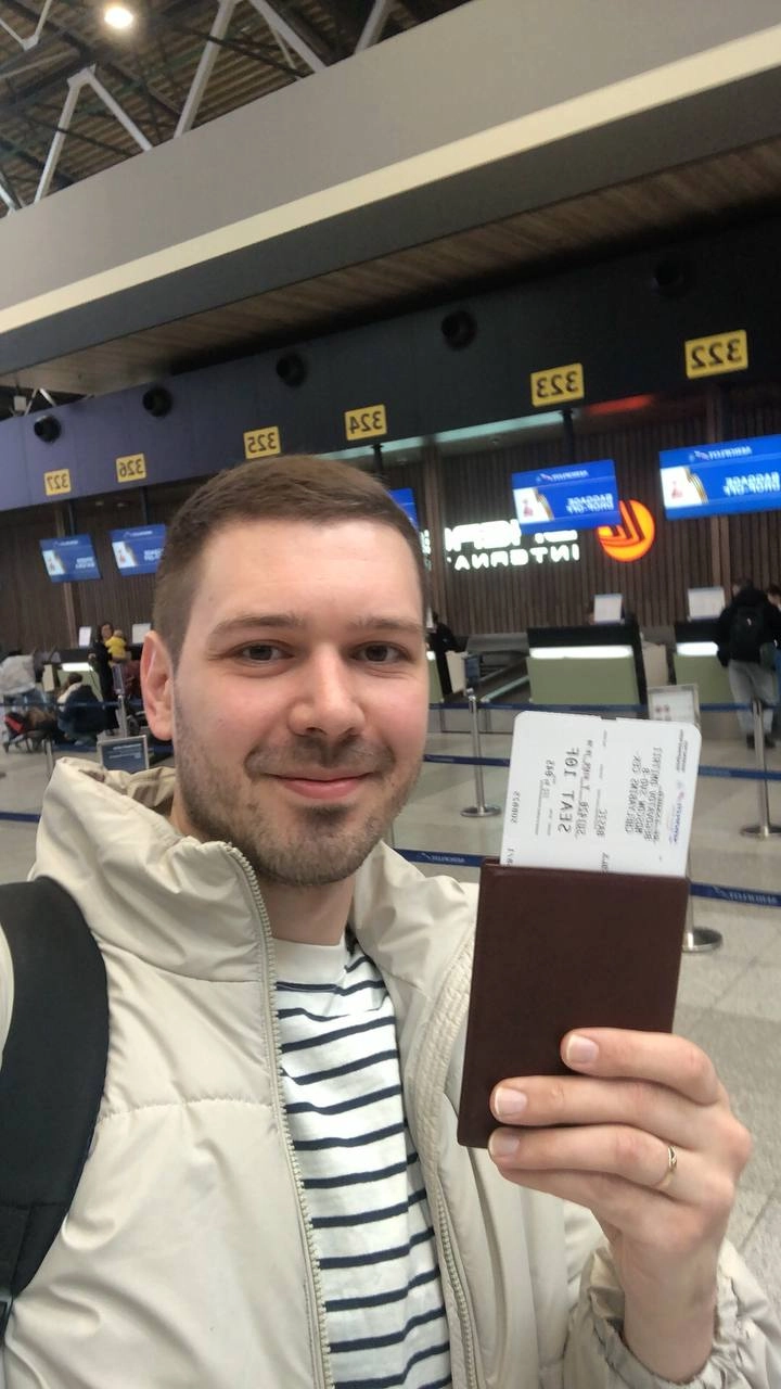 Устал от стартапов, ухожу в тревел-блогеры!
Друзья, я устал от сидячего образа жизни, 100% онлайн-работы и удаленки! Поэтому делаю полный ребрендинг всех своих активностей в сторону путешествий | Сетка — новая социальная сеть от hh.ru