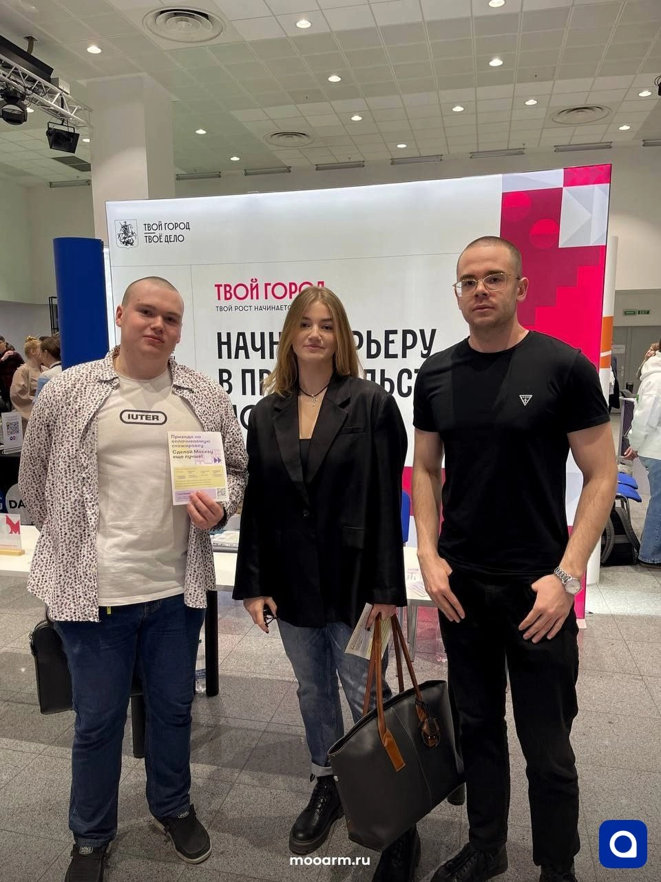 ⚡️Команда АРМ.Кадры посетила карьерный форум - Technocareer
TechnoCareer — это карьерный форум для молодых и заряженных ребят | Сетка — новая социальная сеть от hh.ru
