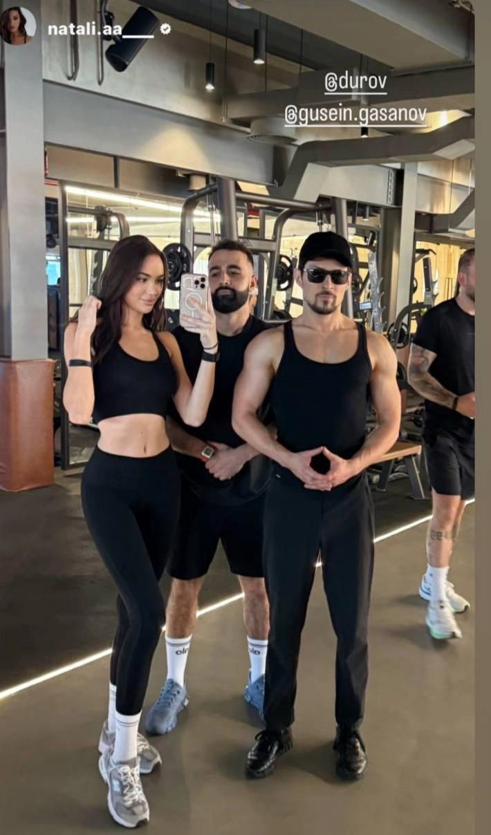 Паша забыл спортивную форму, но физрук все-таки оставил на физре — в брюках и туфлях 🤪 | Сетка — новая социальная сеть от hh.ru