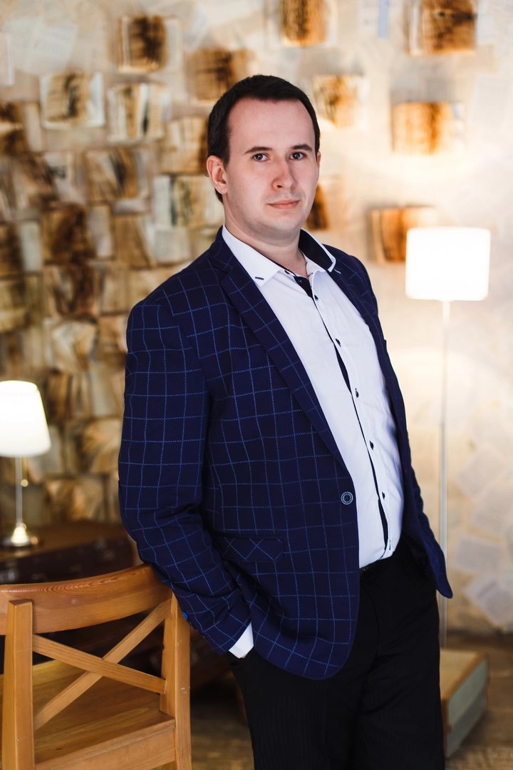 Anton Mokeichev