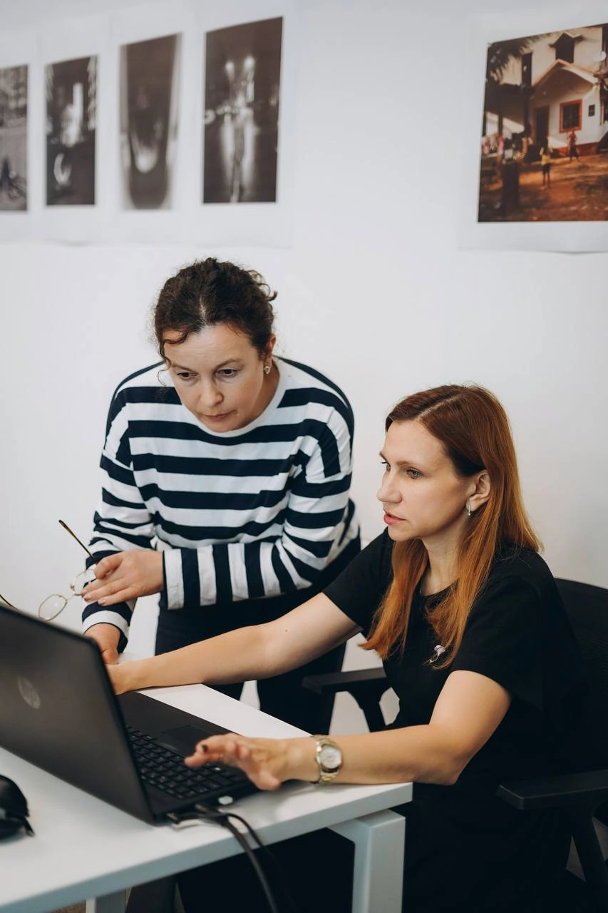Готовы ли вы изменить свою финансовую ситуацию? 💸📈
Мы предлагаем вам уникальную возможность зарабатывать стабильные деньги с компанией «СЕНСУМ»!💰
Приступая к работе с нами, вы гарантированно получаете... | Сетка — новая социальная сеть от hh.ru