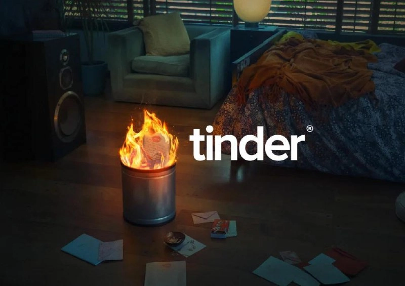 Tinder изменил своё лого в Мексике на пламя. Всё дело в том, что 14 апреля в Мексике считается Днем бывших.
«Burned Logo» символизирует ритуал, который часто используют люди после расставания | Сетка — новая социальная сеть от hh.ru