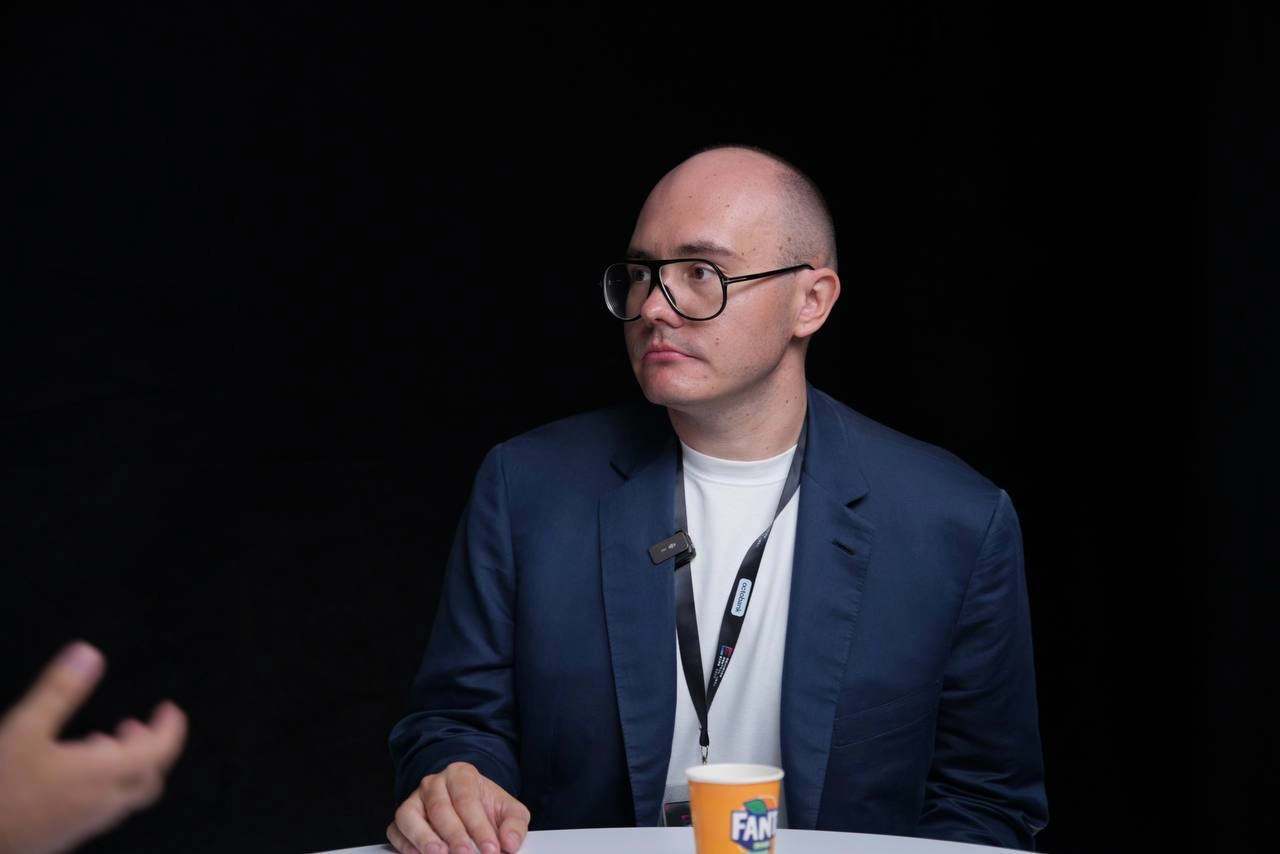 Недавно мы приняли участие в Ecommerce Central Asia EXPO 2025, где записали подкасты с ключевыми игроками рынка, в том числе:

Джамиля Халибаева — глобальный директор по маркетингу IT Park Uzbekistan
... | Сетка — новая социальная сеть от hh.ru