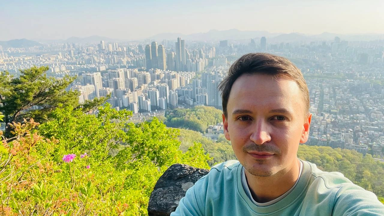Люди никогда не перестанут усложнять.
Потому что думают жо опираются на освоенные низкокогнитивные функции, близкие к инстинктам и повадкам и не стремятся развивать высшие. Хотя все для этого имеют | Сетка — новая социальная сеть от hh.ru