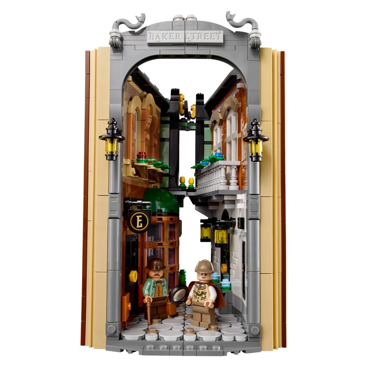 Lego выпустит набор по Шерлоку Холмсу! В комплект из 1359 деталей войдёт складной фасад Бейкер-стрит, а также 5 фигурок: Шерлок Холмс, доктор Ватсон, Ирен Адлер, Пейдж и профессор Мориарти | Сетка — новая социальная сеть от hh.ru
