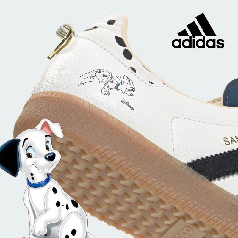 Ааа, Adidas выпустит кроссовки по 101 Долматинцу! На кроссовках есть собачий «окрас», отпечаток лапы и золотой адресник на заднике | Сетка — новая социальная сеть от hh.ru