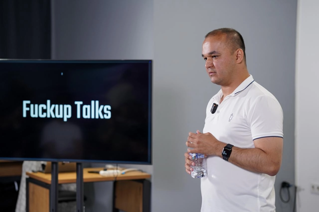 Ошибка на миллион долларов 💸
Недавно выступал на Fuckup Talks и поделился кейсом самой крупной ошибки в истории Alif — в октябре 2022 года мы допустили просчёт, который стоил нам более $1 млн | Сетка — новая социальная сеть от hh.ru