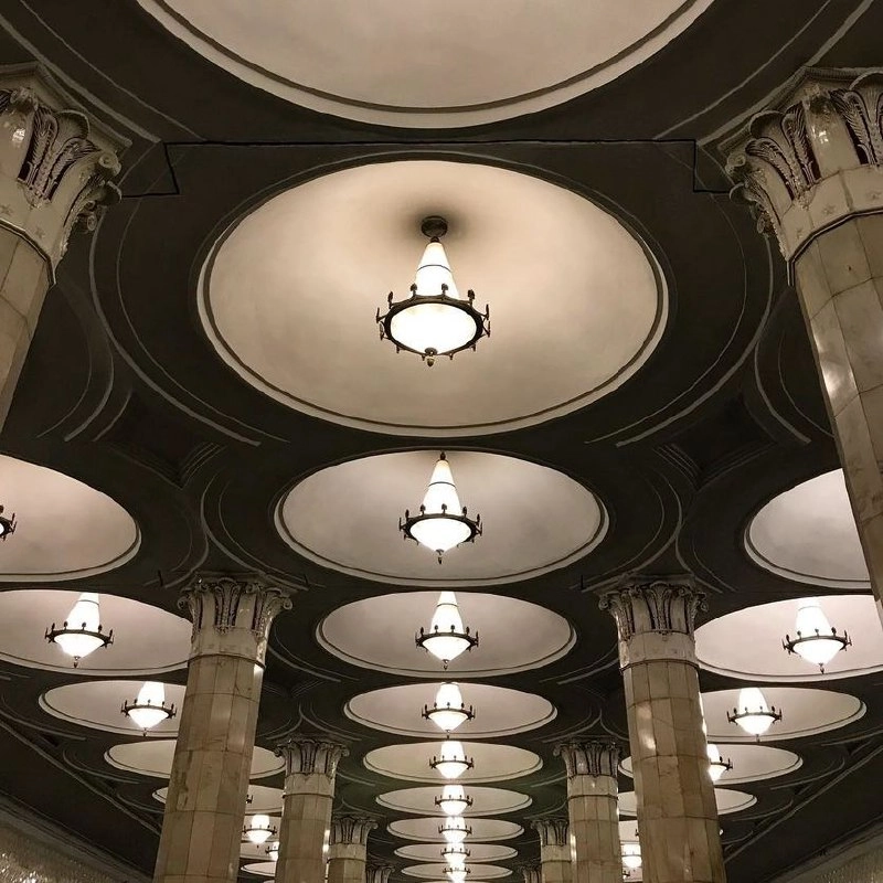 Московскому метрополитену исполняется 90 лет, а значит, время вспомнить в том числе и об известных художниках | Сетка — новая социальная сеть от hh.ru