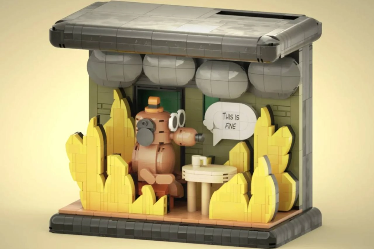 Мем с горящими дедлайнами «This is fine» может стать набором LEGO.
На LEGO Ideas за набор проголосовало уже 10000 человек | Сетка — новая социальная сеть от hh.ru