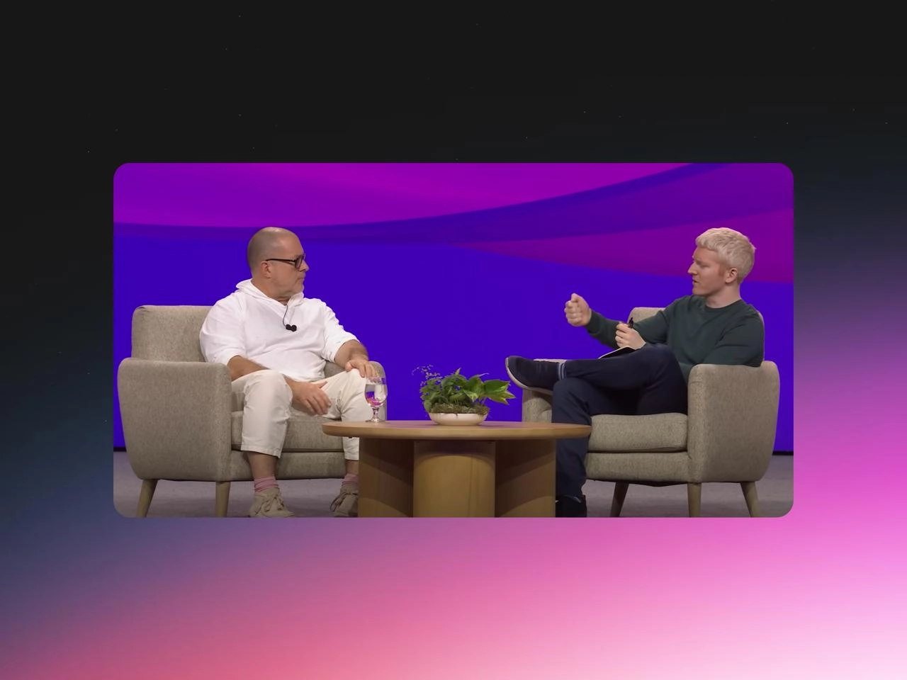 Айв  
Посмотрел интервью легенды дизайна Apple на конфе страйпа и, в целом, Айв сказал какие-то базовые вещи, которые ещё раз подтверждают то, что дизайн это не про красоту  
Он должен быть полезным, ... | Сетка — новая социальная сеть от hh.ru