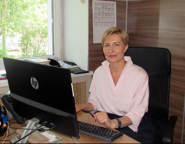 Елена Гугенотова