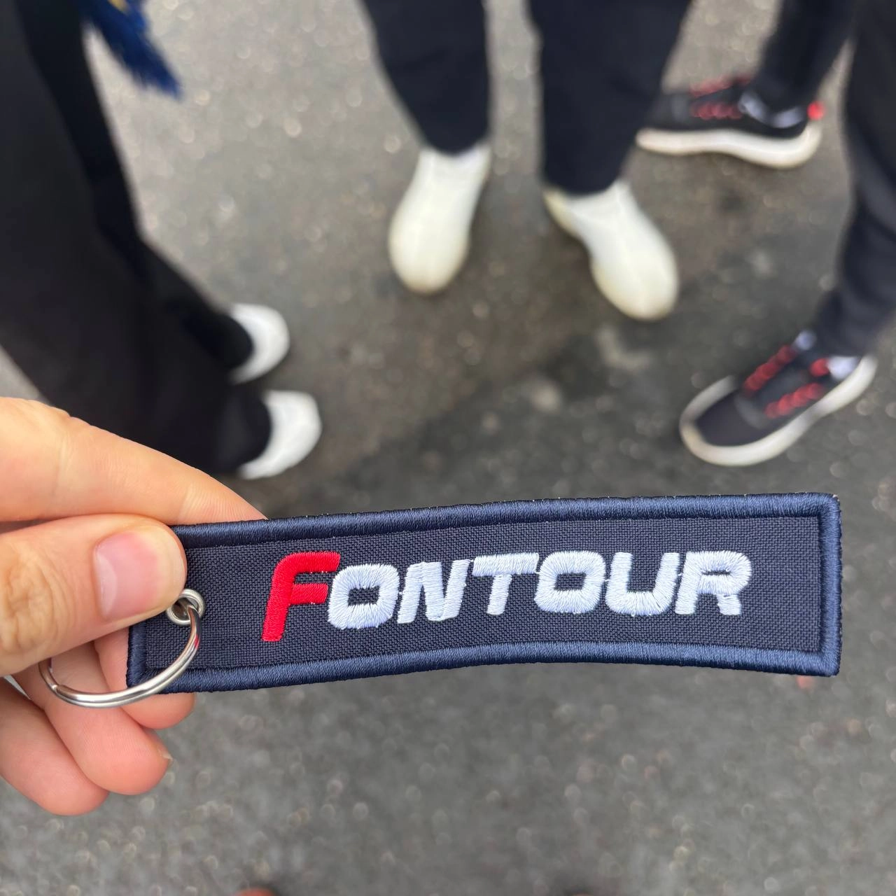 😳 Активации Fonbet на Кубке — катастрофа!
Речь только (!) о беттинг-механиках для действующих игроков:
1️⃣ Ни одного ценного приза
Обошел зоны на улице и внутри стадиона | Сетка — новая социальная сеть от hh.ru