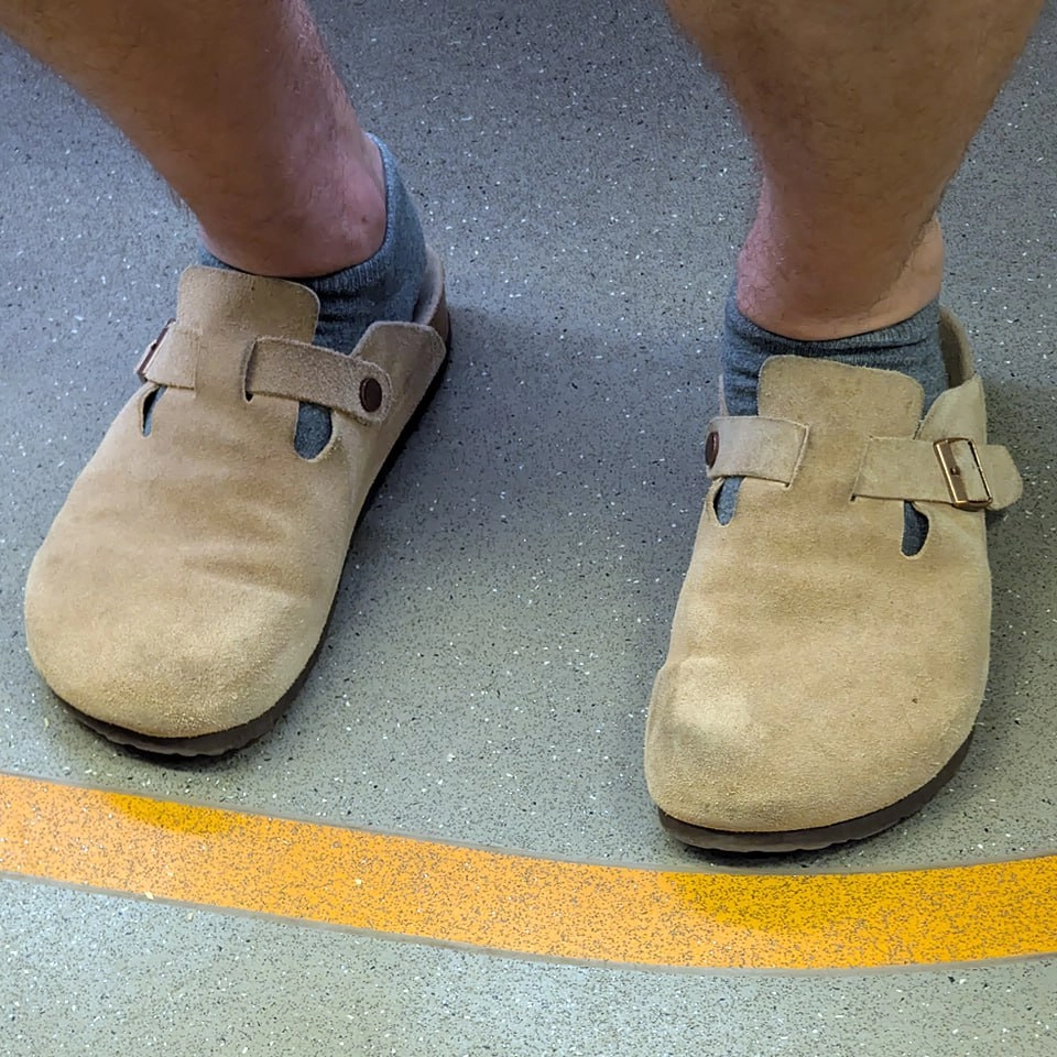 Birkenstock 🇩🇪 — немецкий бренд с более чем 250-летней историей, символ комфорта, ортопедии и функционального дизайна | Сетка — новая социальная сеть от hh.ru