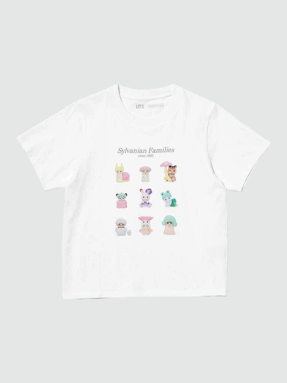 Uniqlo выпустит коллабу c японскими игрушками Sylvanian Families. В дропе — несколько милых футболок, продажи стартуют в августе.
не хватает только мемных фраз вроде «пакеда, фуфелы» 😵 | Сетка — новая социальная сеть от hh.ru