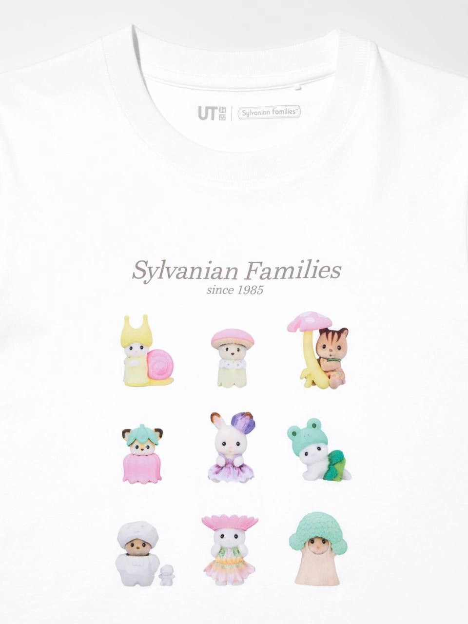 Uniqlo выпустит коллабу c японскими игрушками Sylvanian Families. В дропе — несколько милых футболок, продажи стартуют в августе.
не хватает только мемных фраз вроде «пакеда, фуфелы» 😵 | Сетка — новая социальная сеть от hh.ru