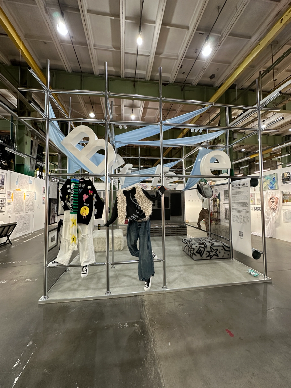 PORT ART FAIR 2025 | Сетка — новая социальная сеть от hh.ru