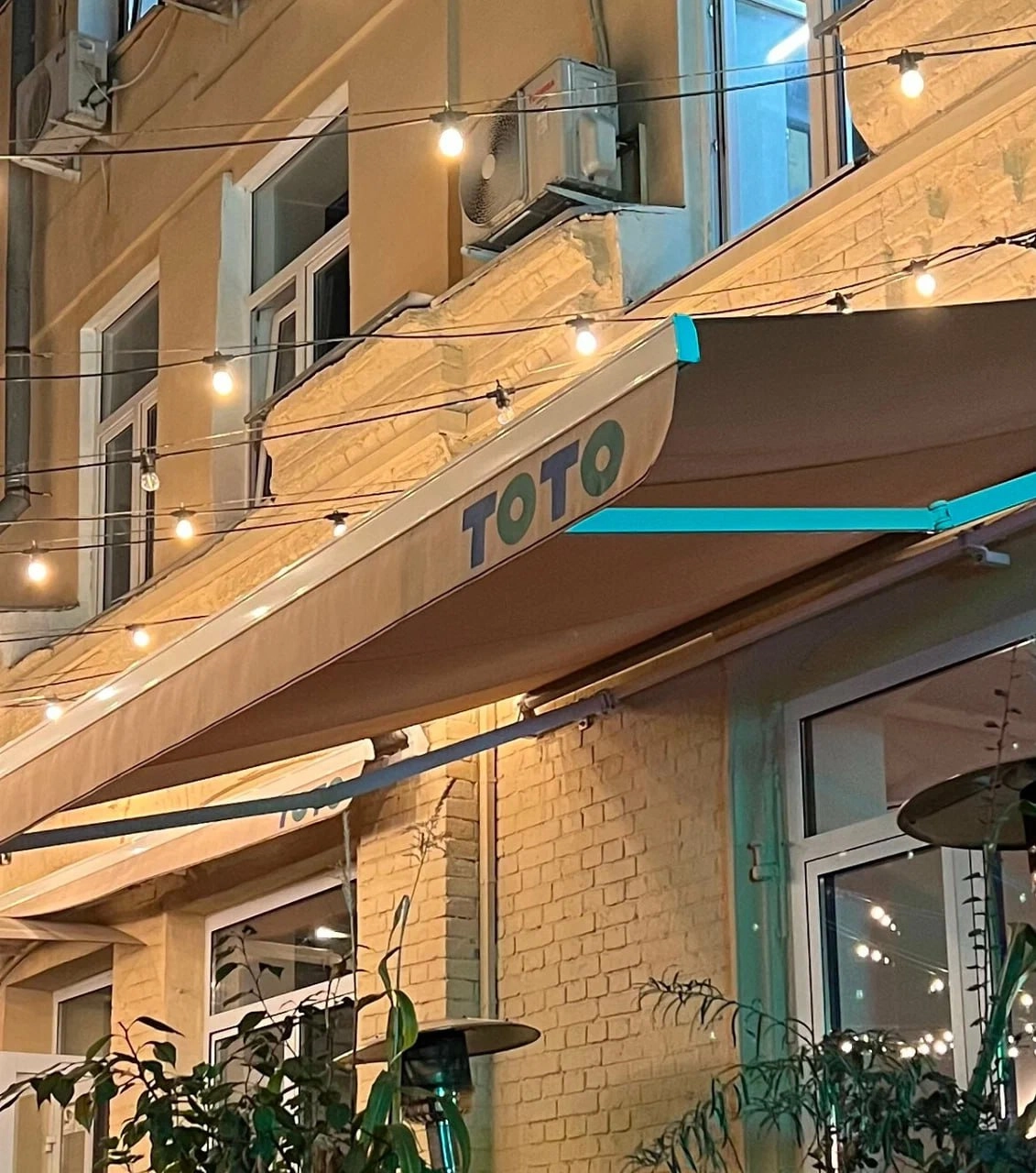👩‍👦Семейные веранды в Москве
TOTO
📍Столешников пер., 7, стр. 3
FOLK
📍Цветной б-р, 2
УХВАТ
📍Рочдельская ул., 15, стр. 41
BJORN 
📍Пятницкая ул., 3/4, стр. 1
ГВИДОН
📍Большая Никитская ул | Сетка — новая социальная сеть от hh.ru