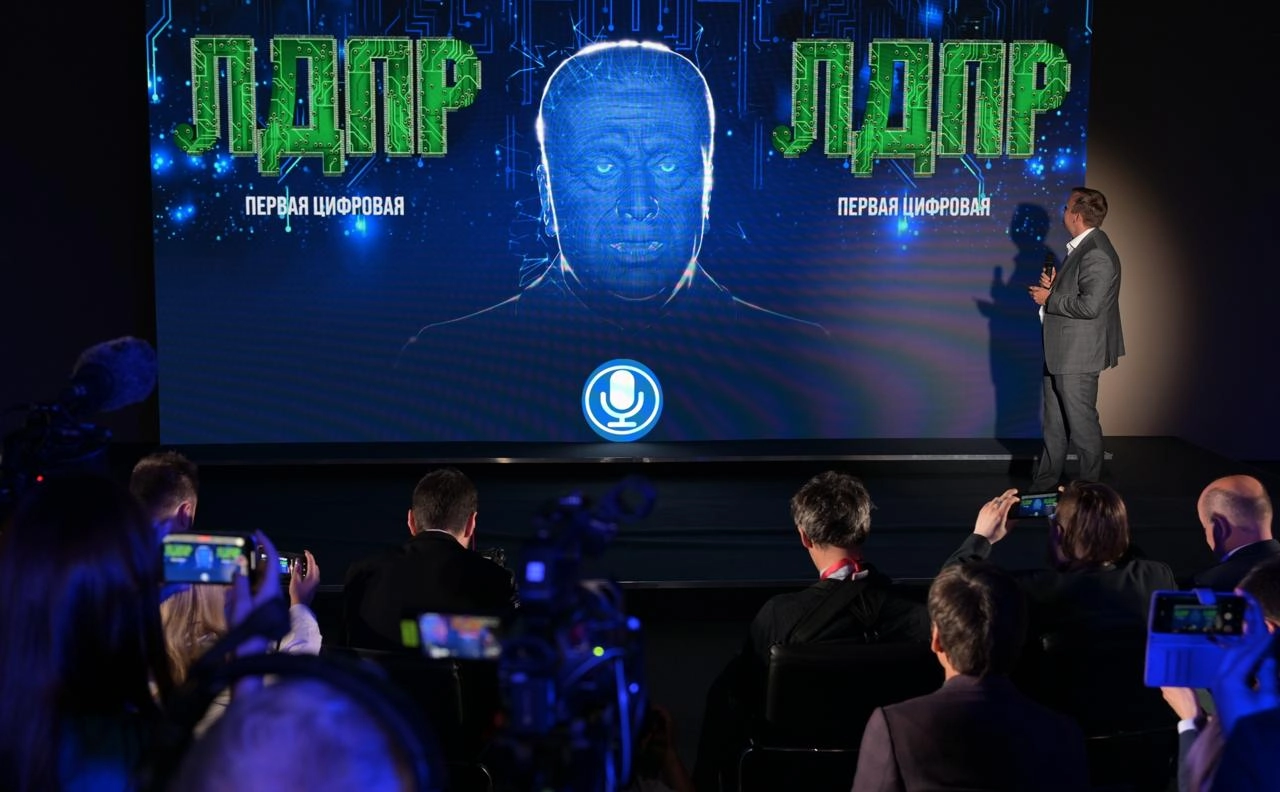 🚀Тренды ПМЭФ 2015-2025
Вчера стартовал самый важный форум в году – и мы традиционно отправимся в Питер реализовывать несколько проектов | Сетка — новая социальная сеть от hh.ru