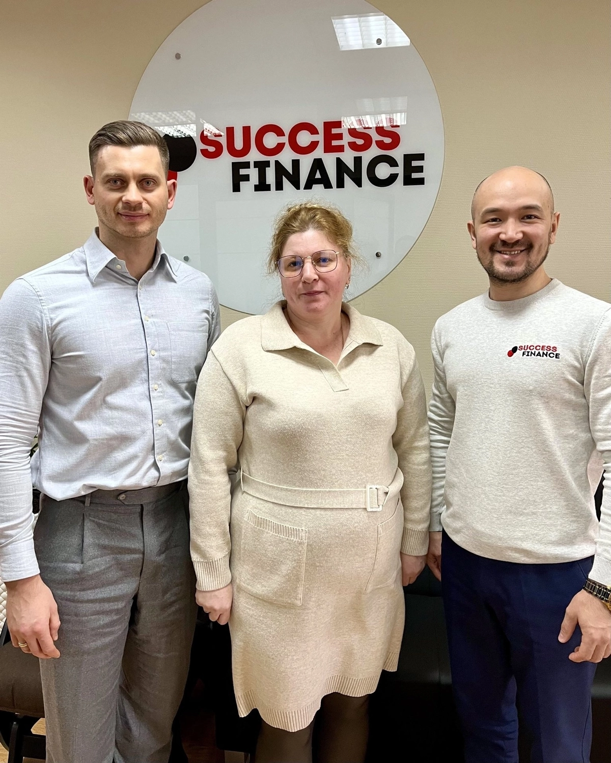 🚀Success Finance Красногорск
Сегодня как никогда актуальна универсальность брокера, наличие экспертизы в нескольких направлениях, так как узкая специализация не так эффективна как ранее… Все таки на р... | Сетка — новая социальная сеть от hh.ru