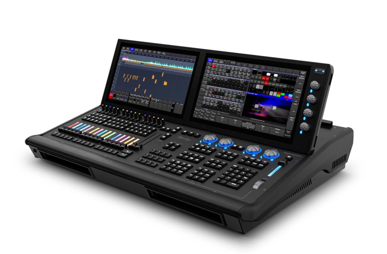 Пульт управления светом MagicQ MQ500M+
Бренд: Chamsys
Артикул: CS100607
Наличие: 1 шт.
Световая консоль MagicQ MQ500M+ 
400 DMX потоков. Моторизированные фейдера | Сетка — новая социальная сеть от hh.ru
