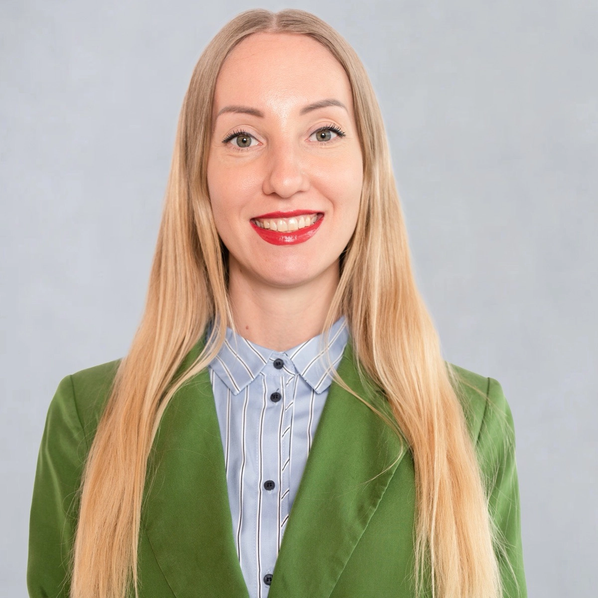 Kristina Duvanova | Сетка — социальная сеть от hh.ru