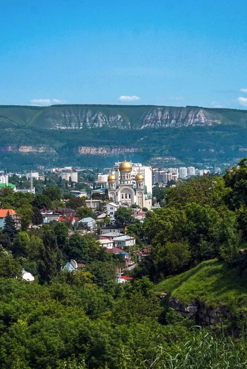 Необычный обзор на Кисловодск 
📷Вадим Карпов | Сетка — новая социальная сеть от hh.ru