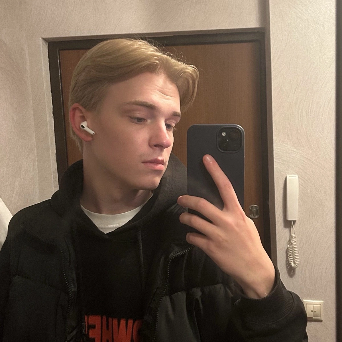 Максим Сердюков
