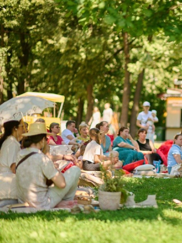 ☀️Фестиваль «Большой пикник»
26 июля-2 августа 10:00-20:00
На празднике вкуса, спорта и семейного отдыха вас ждут мастер-классы от шеф-поваров, дегустации блюд и подарки
Подробнее
▫️Вход свободный
📍Па... | Сетка — социальная сеть от hh.ru