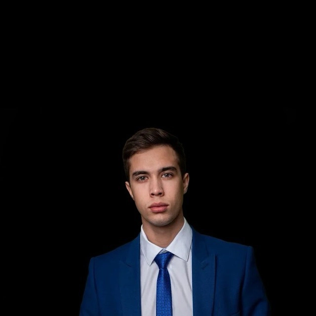 Михаил Захаров