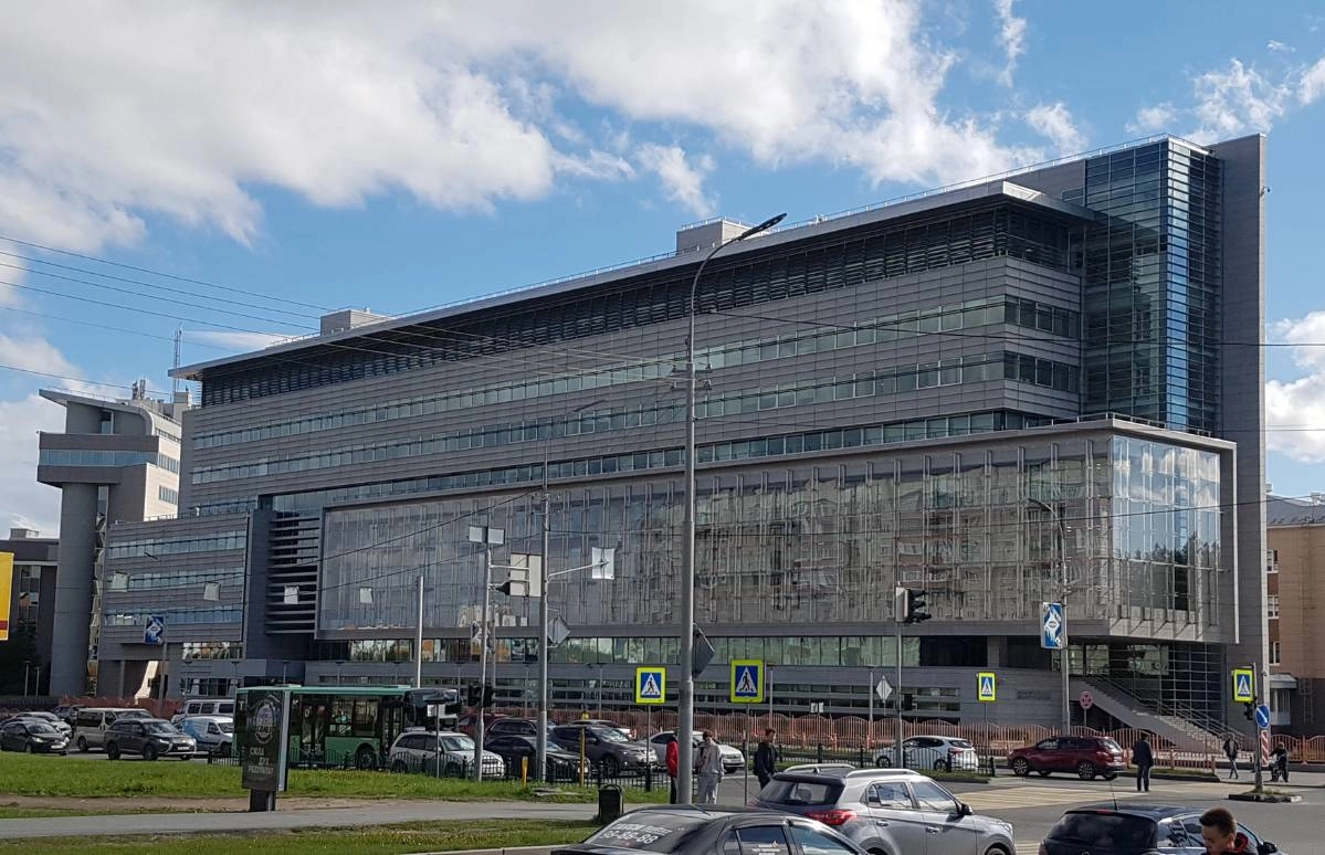 Денис Гусев | Сетка — социальная сеть от hh.ru