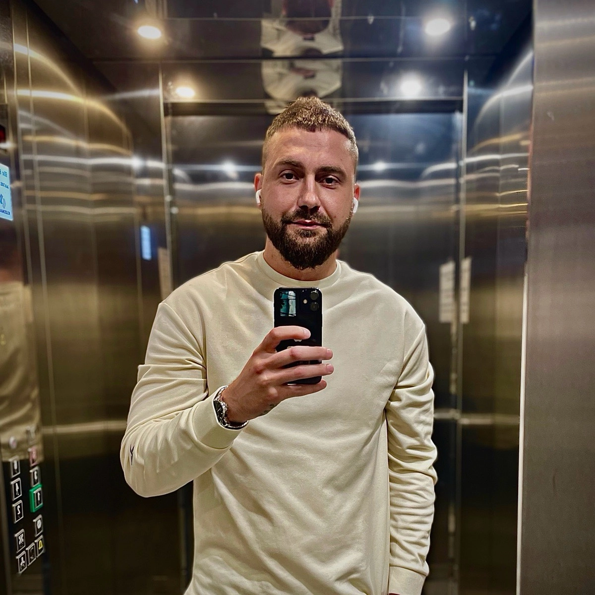 Network member avatar