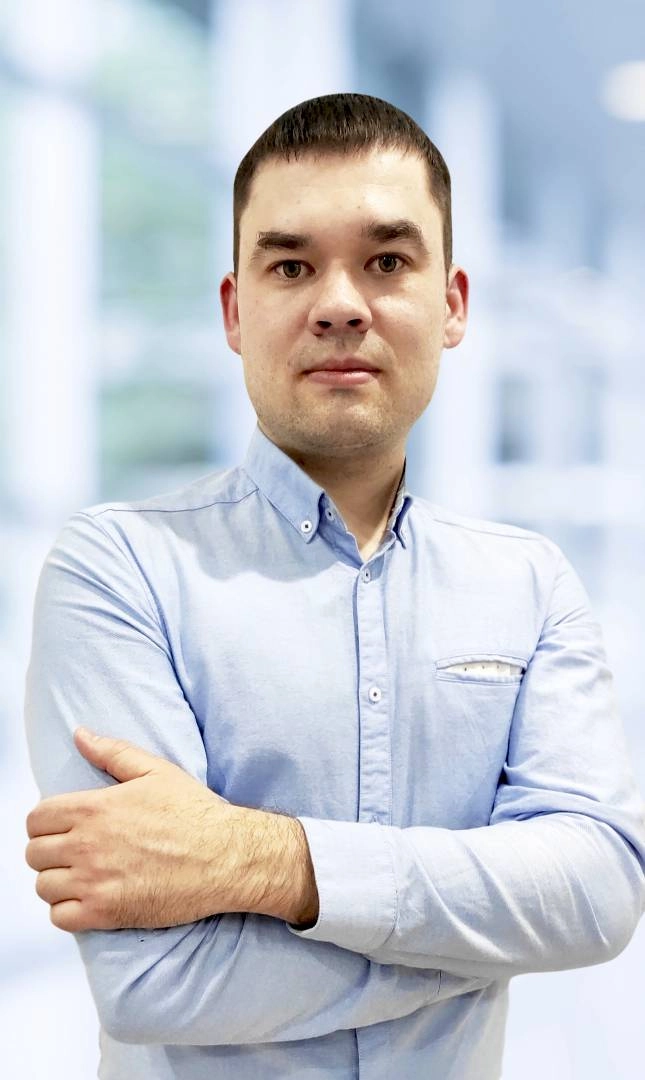 Денис Казаков