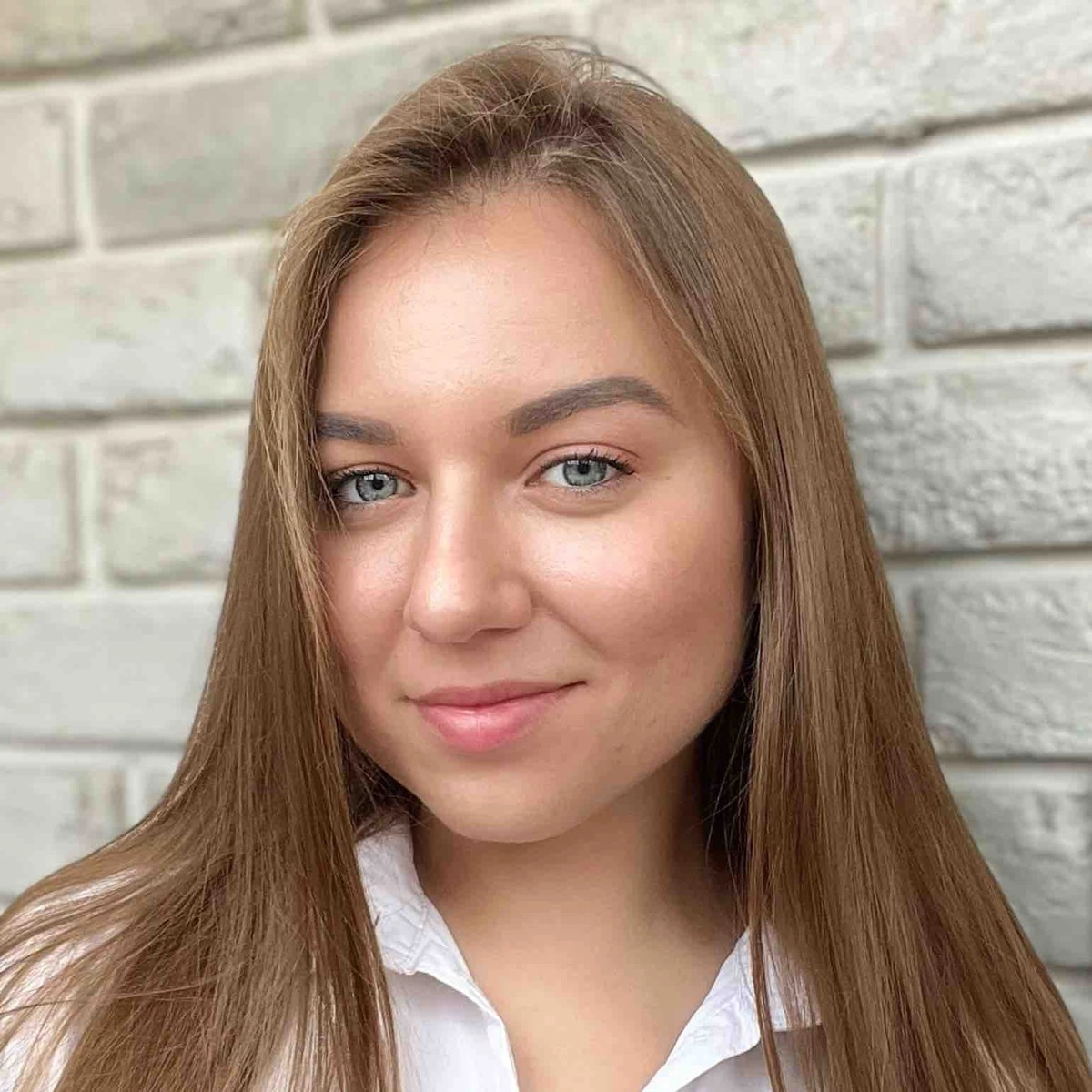 Карина Ребро