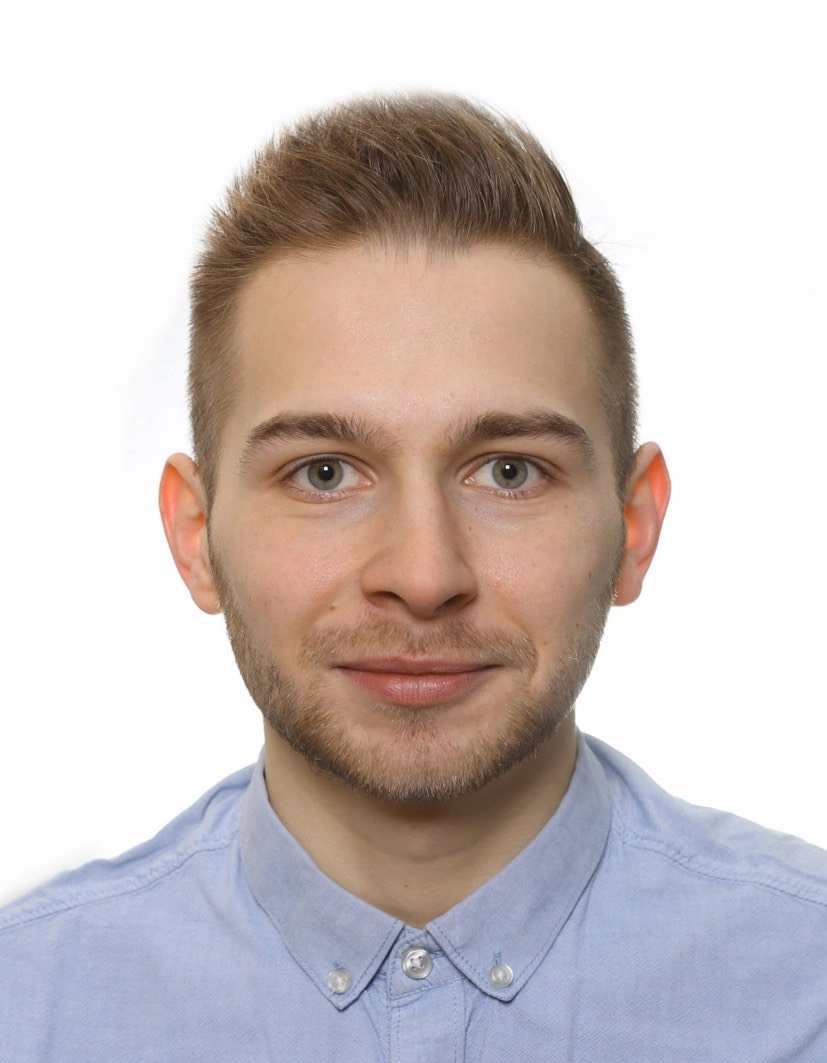 Максим Васин