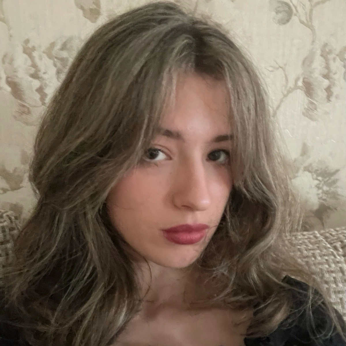 Пелин Акдулун